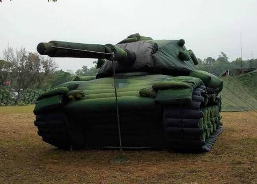 郊区军用坦克模型